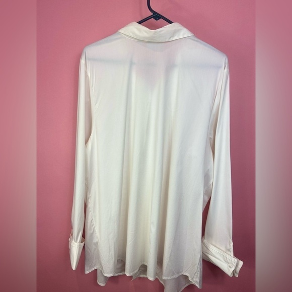 Avenue white long sleeve button front blouse lace accent plus size 26/28 - Picture 4 of 14